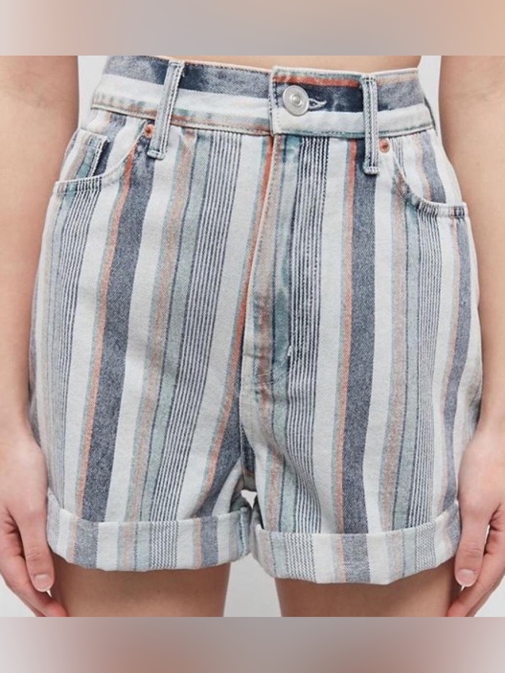 Urban Outfitters BDG Mom High-Rise Shorts Size 24